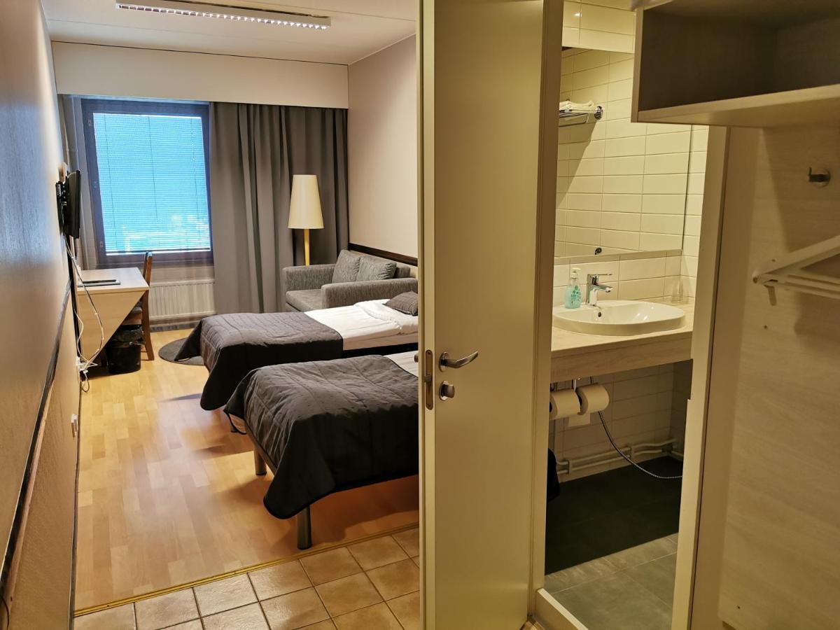 坎特里运动酒店 Kankaanpää 外观 照片