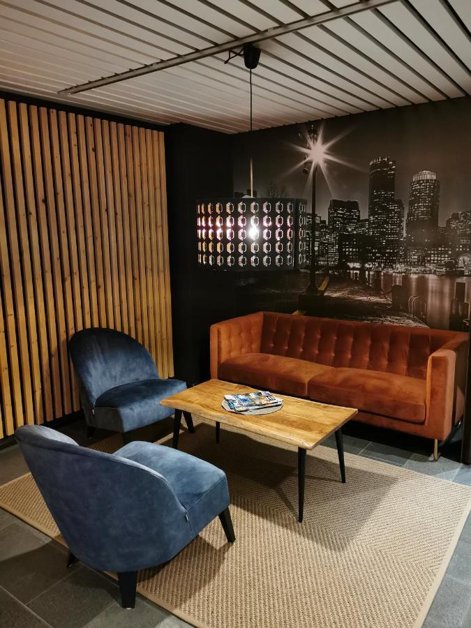 坎特里运动酒店 Kankaanpää 外观 照片