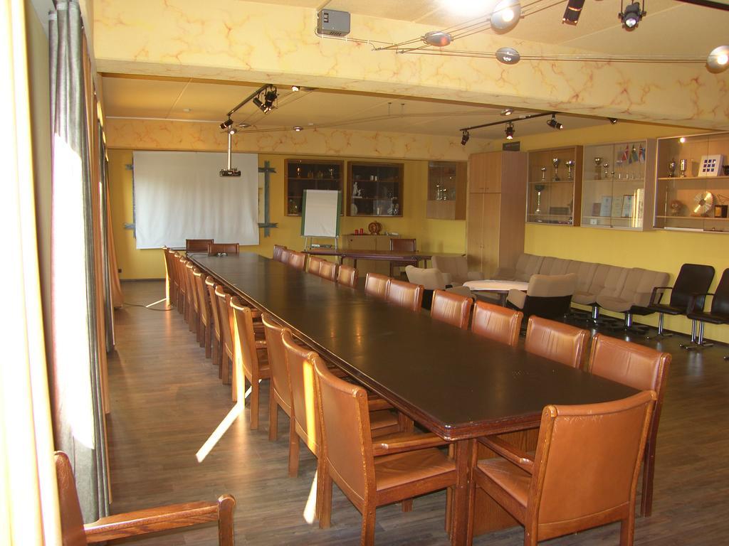 坎特里运动酒店 Kankaanpää 外观 照片